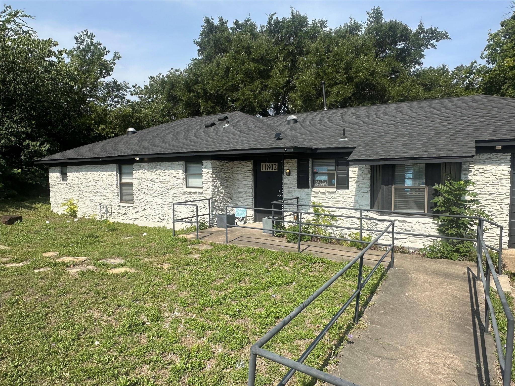11802 N IH 35 HWY, Austin, TX 78753
