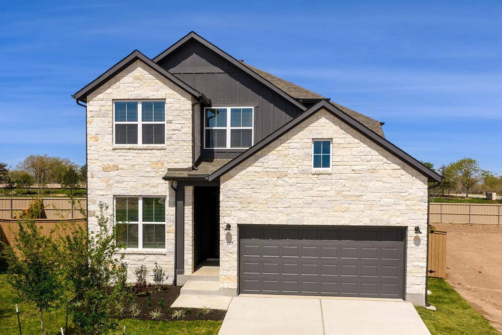 227 Kingswood DR, Bastrop, TX 78602