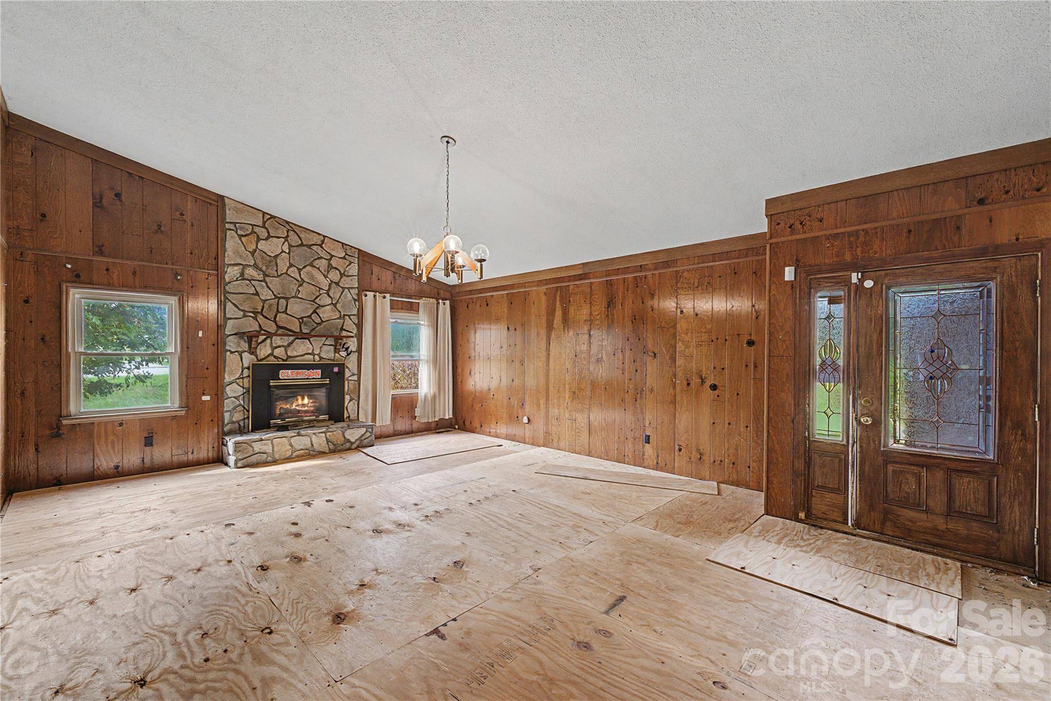 102 Nob Hill DR, Gaffney, SC 29340
