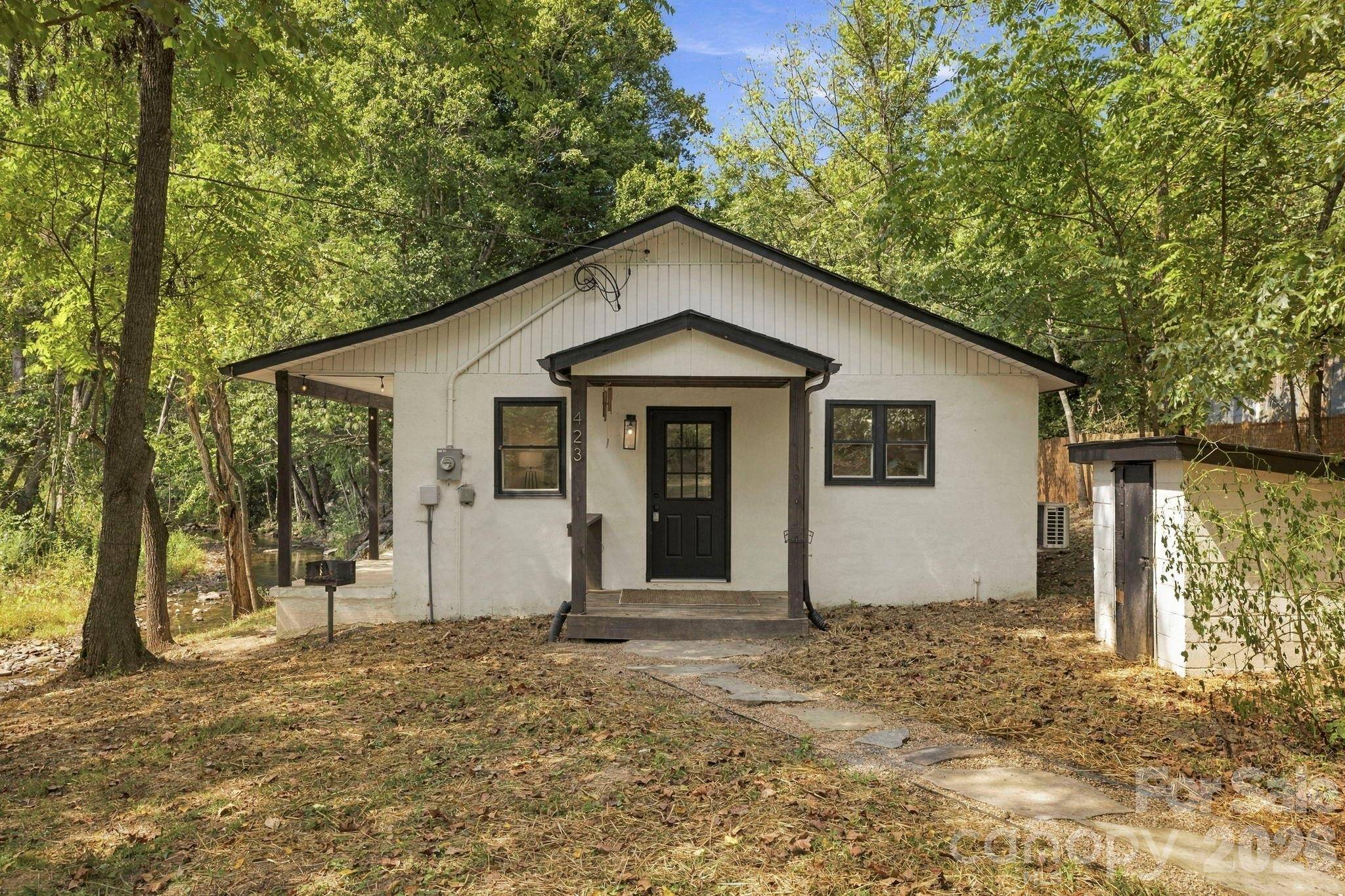 423 Reems Creek RD, Weaverville, NC 28787