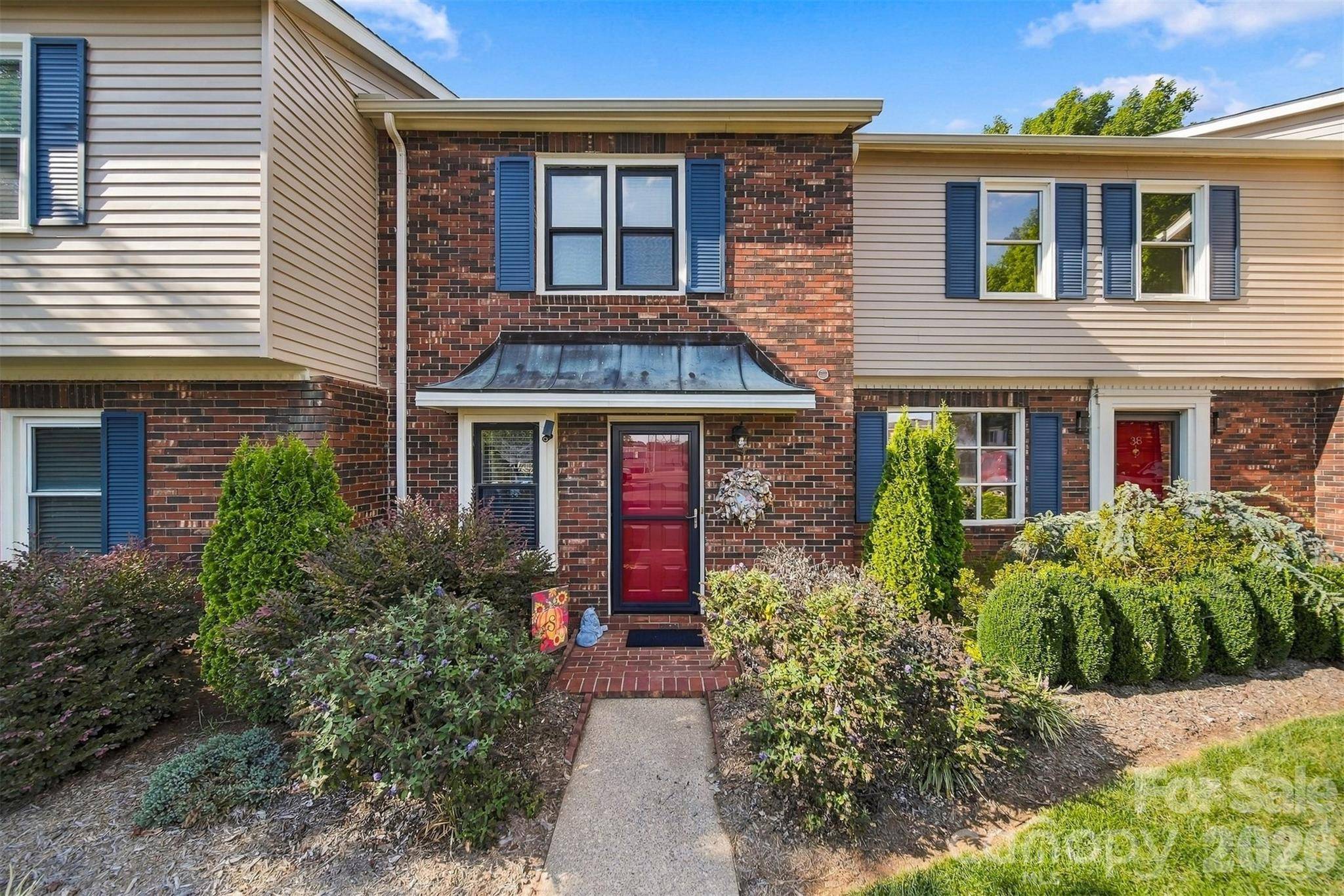 2705 N Center ST #37, Hickory, NC 28601