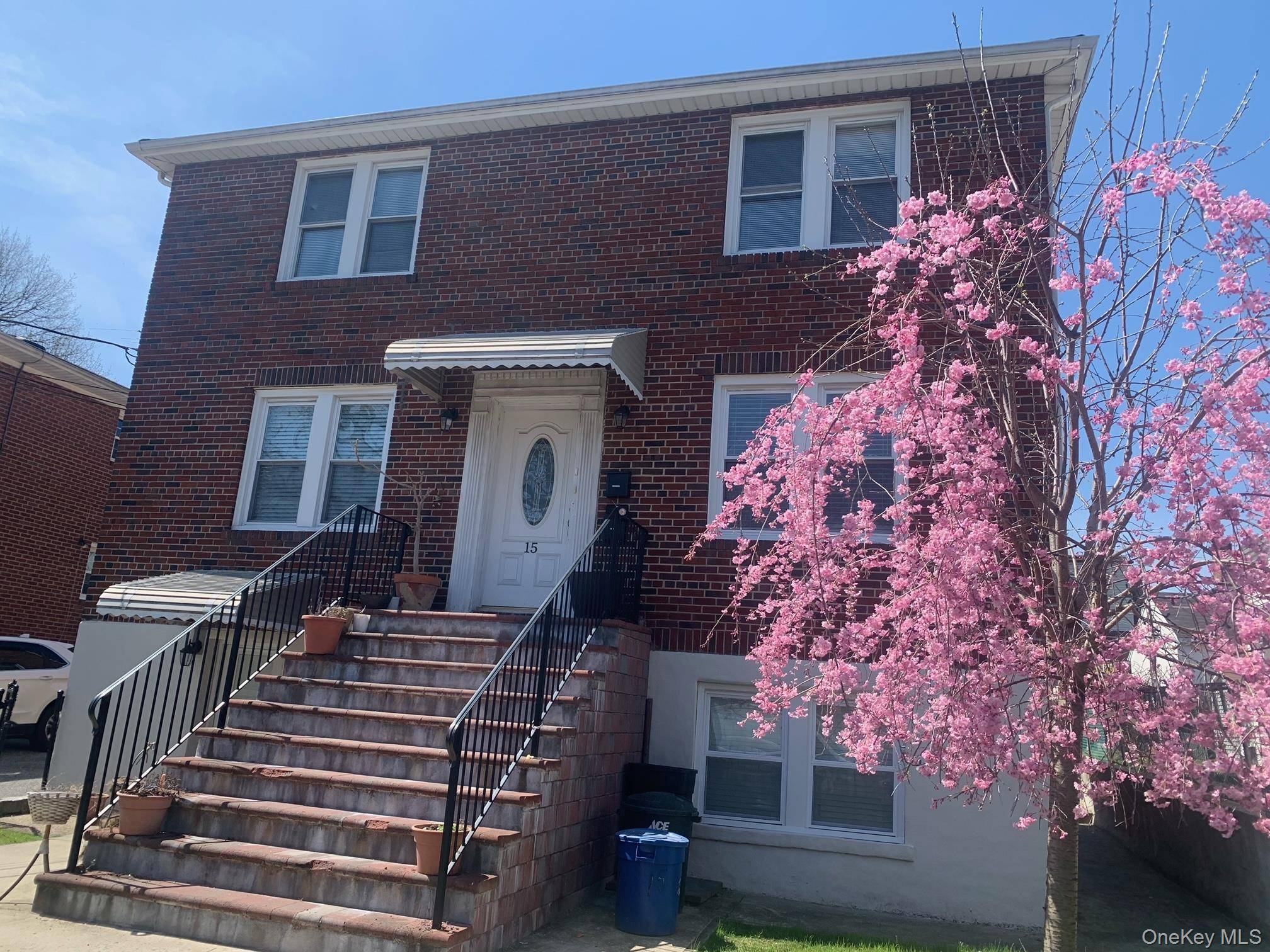 15 Juniper RD #2nd Fl, Port Washington, NY 11050