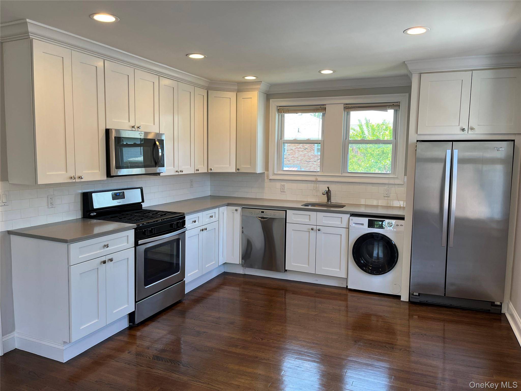 15 Juniper RD #2nd Fl, Port Washington, NY 11050