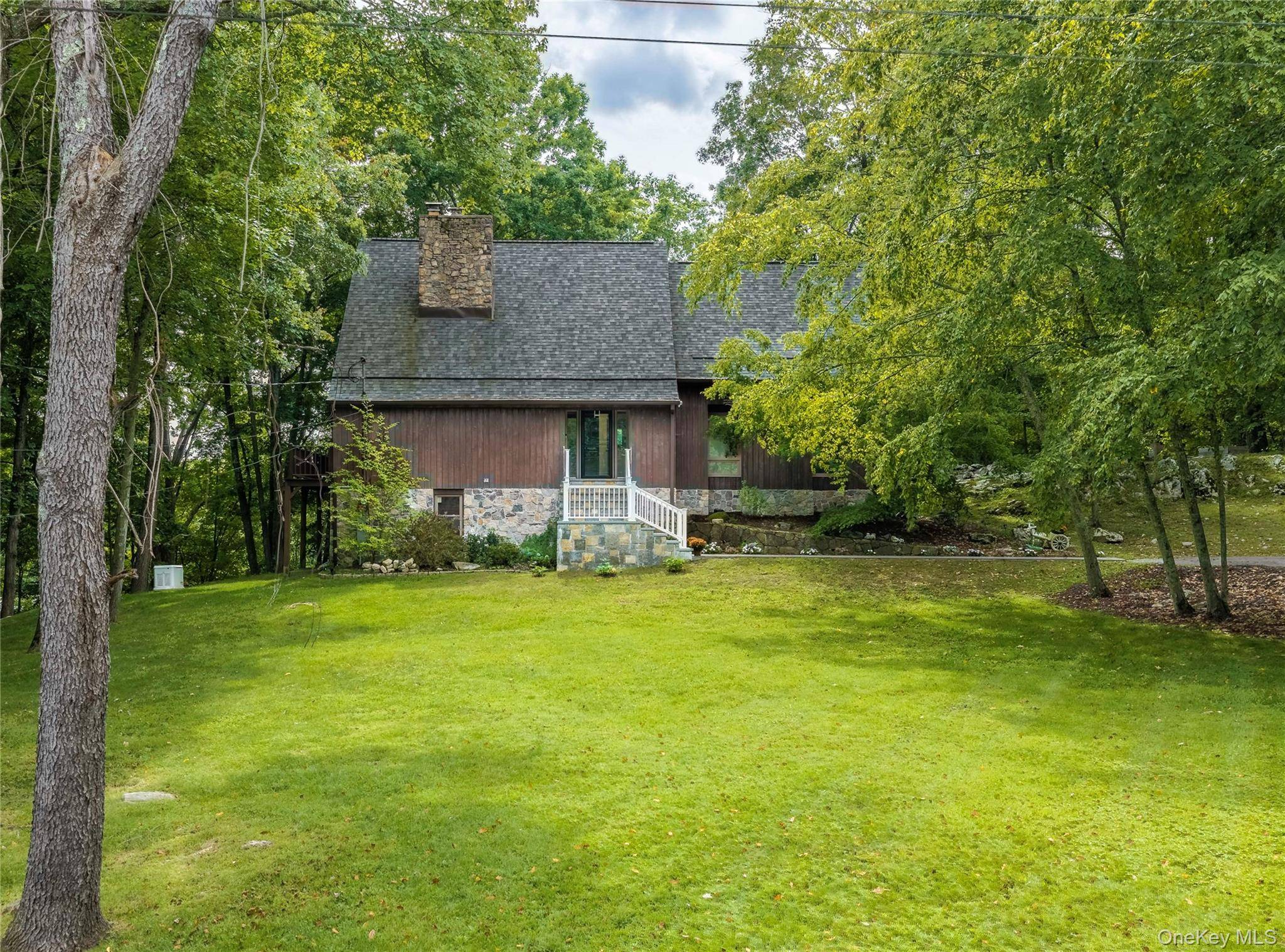 17 Tiger TRL, Carmel, NY 10512