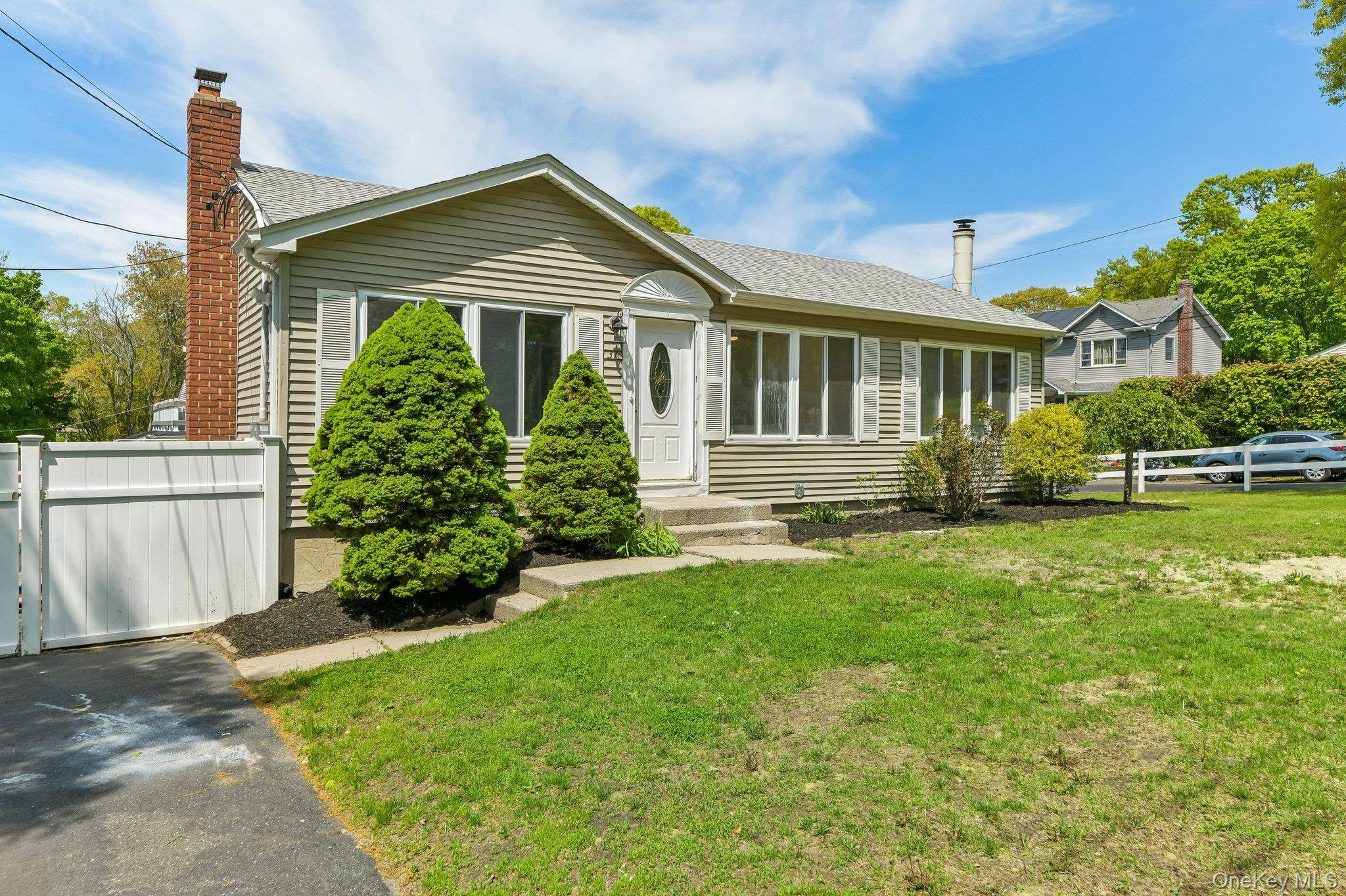 37 Harper ST, Patchogue, NY 11772