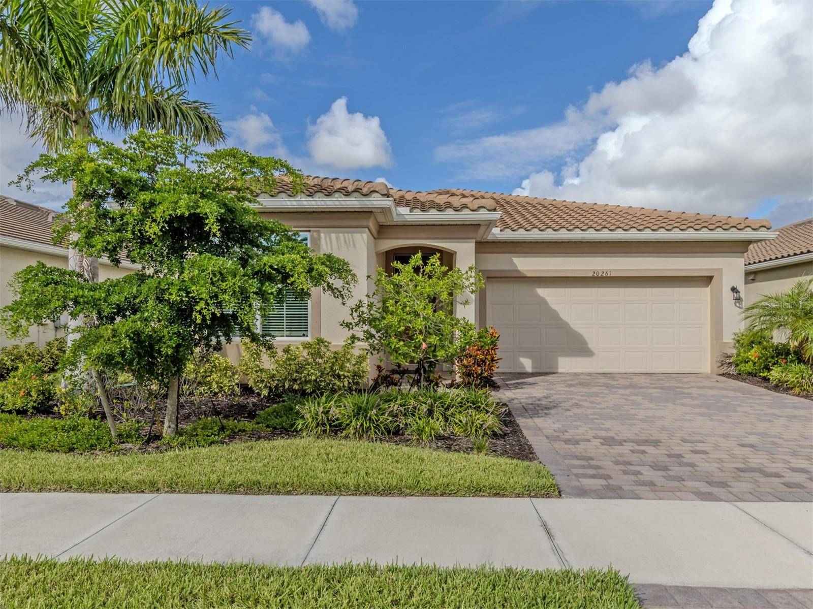 20261 SYMPHONY PL, Venice, FL 34293