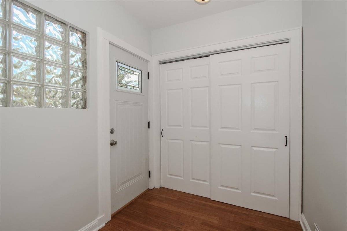 4507 Dorset AVE, Lisle, IL 60532