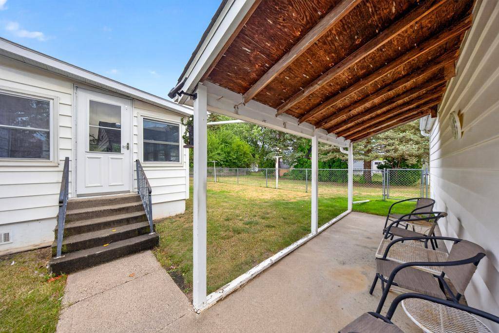 741 S 10th ST, Lake City, MN 55041