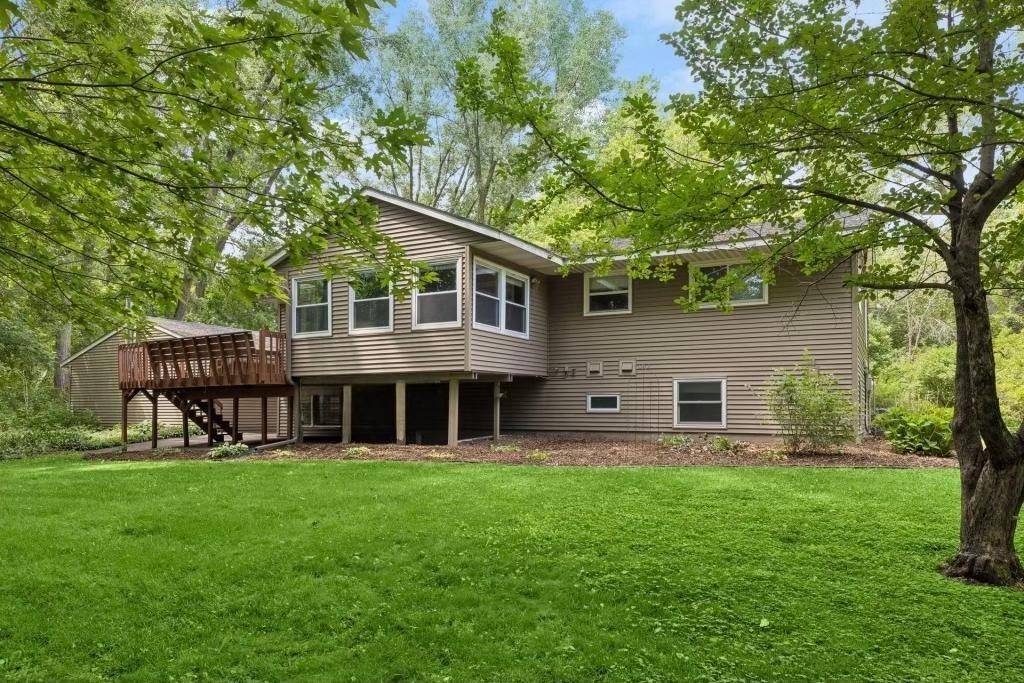 3260 Snelling AVE N, Arden Hills, MN 55112