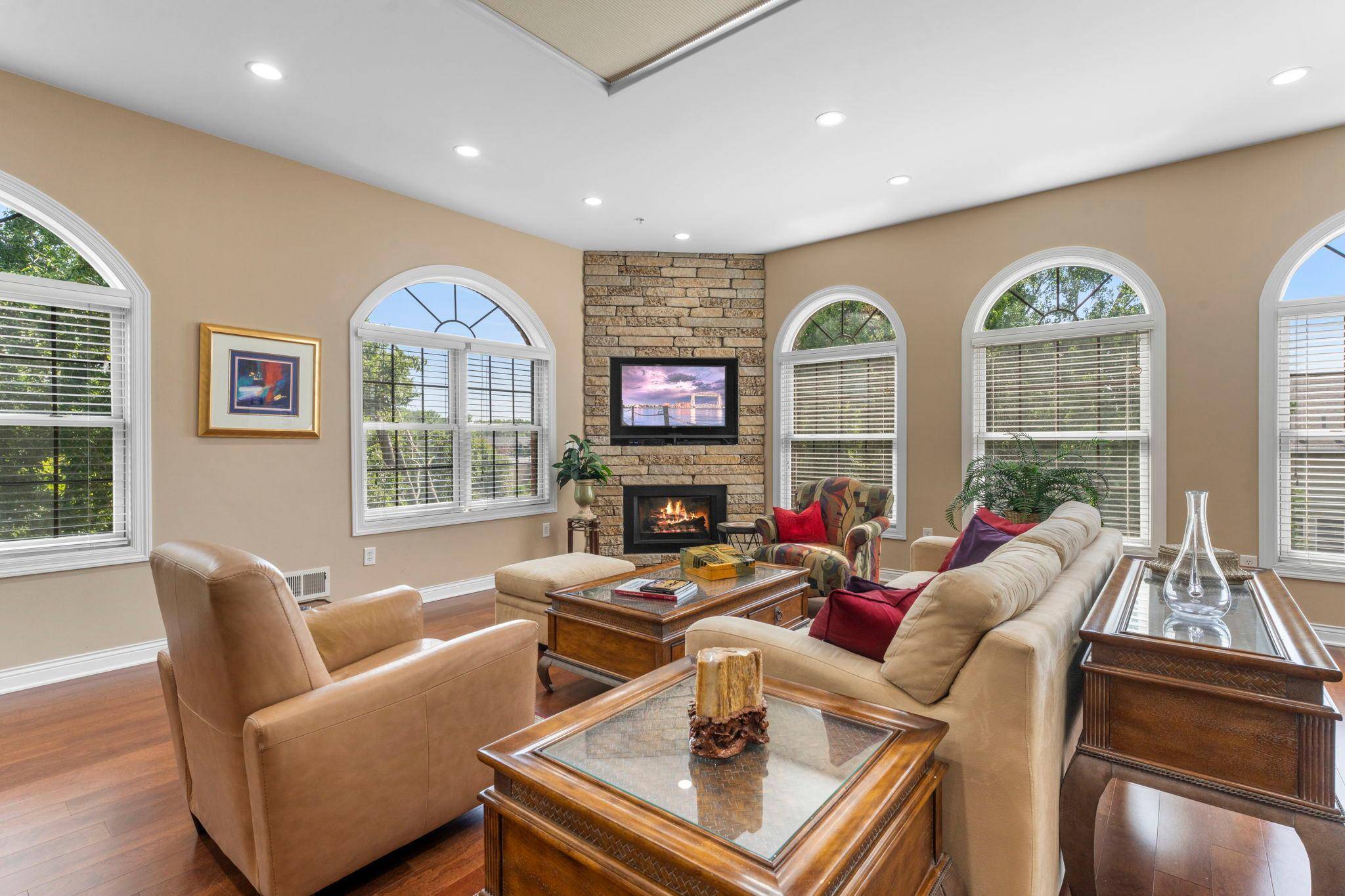 3125 Inglewood AVE S #202, Saint Louis Park, MN 55416