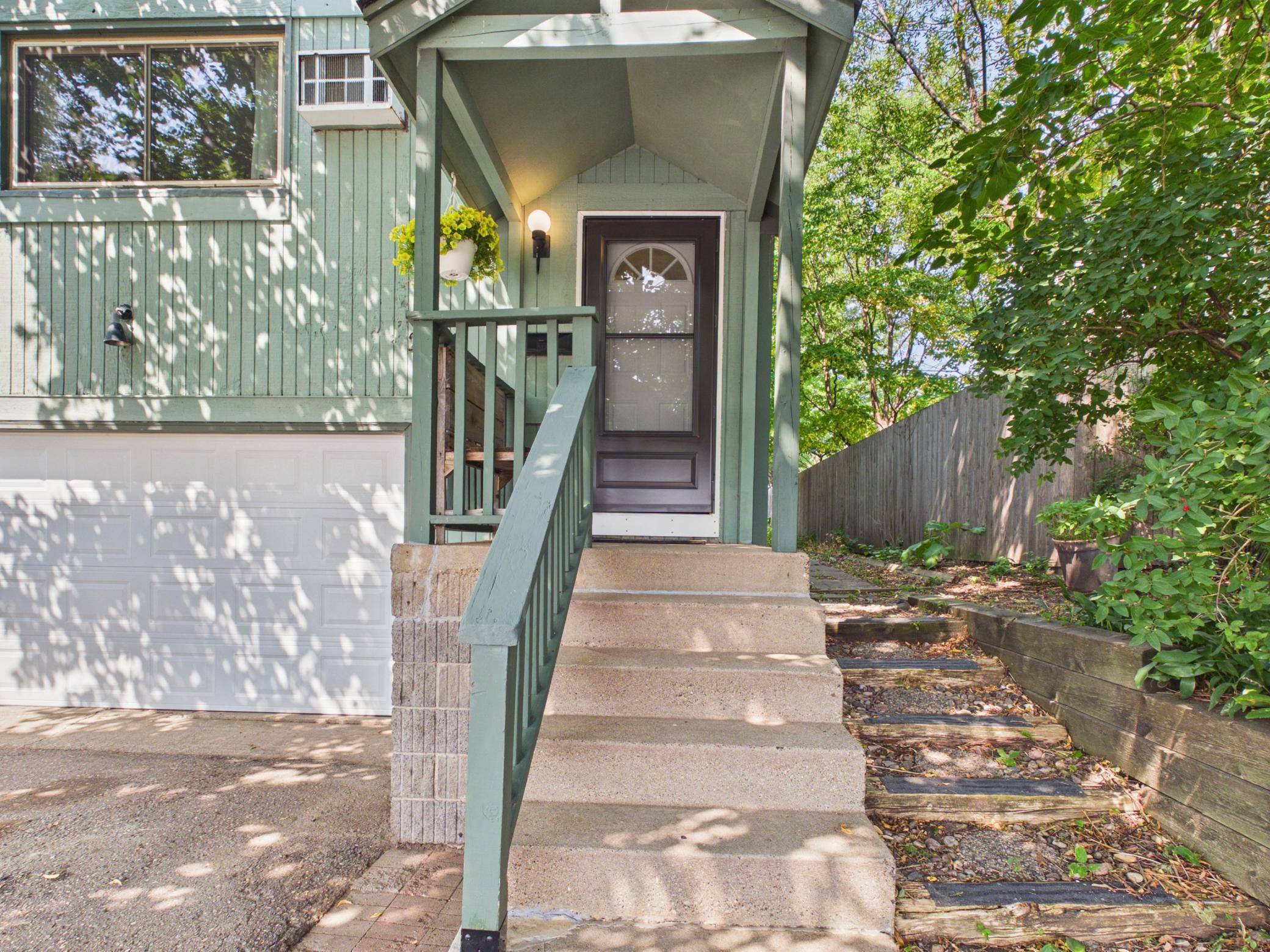 2608 Clinton AVE, Minneapolis, MN 55408