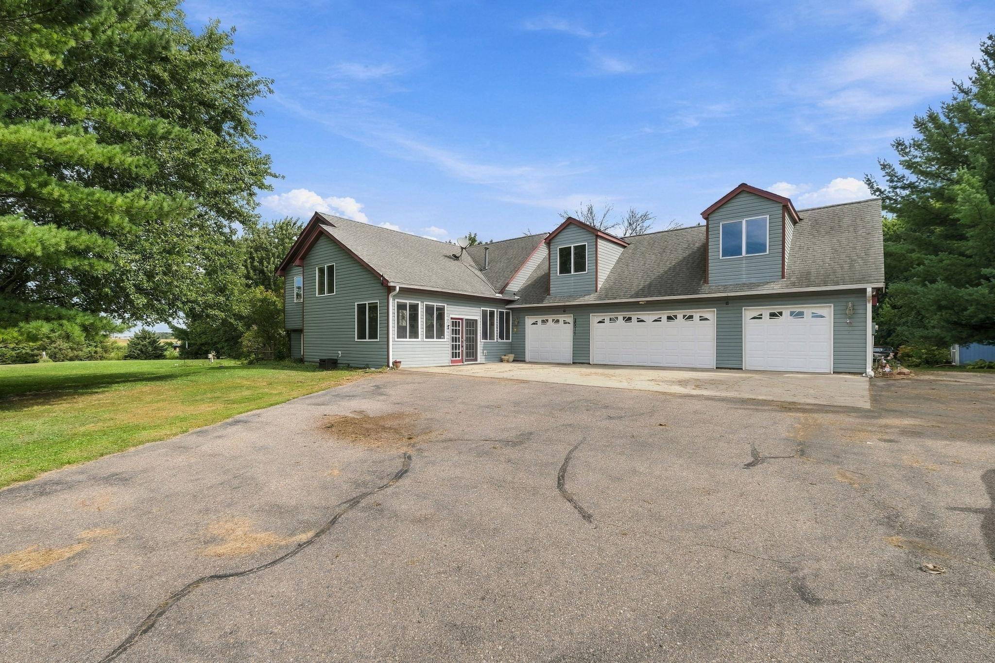 20077 Xeon AVE, Jordan, MN 55352