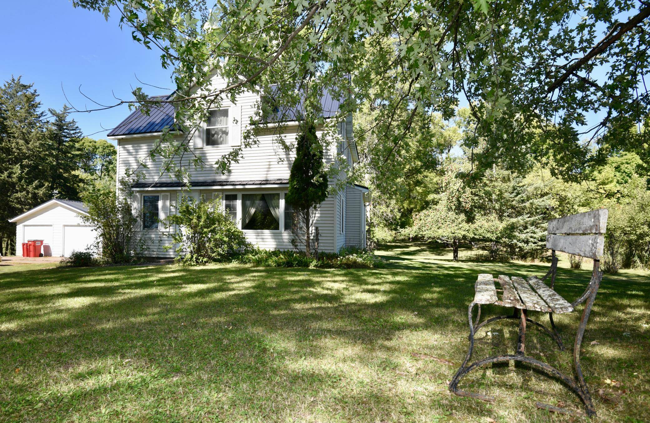 2425 421st AVE NE, Braham, MN 55006