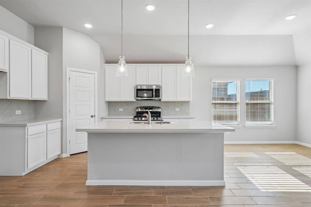 772 Grand Dale Drive, Lavon, TX 75166