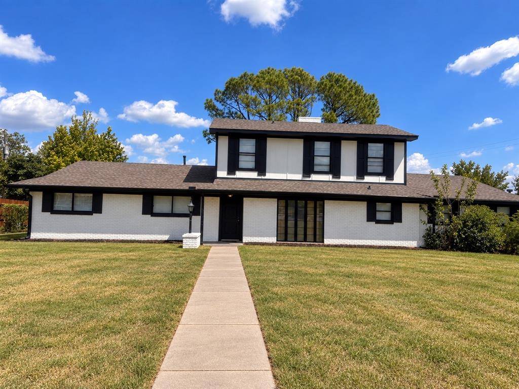 1419 S Rockwall Avenue, Terrell, TX 75160