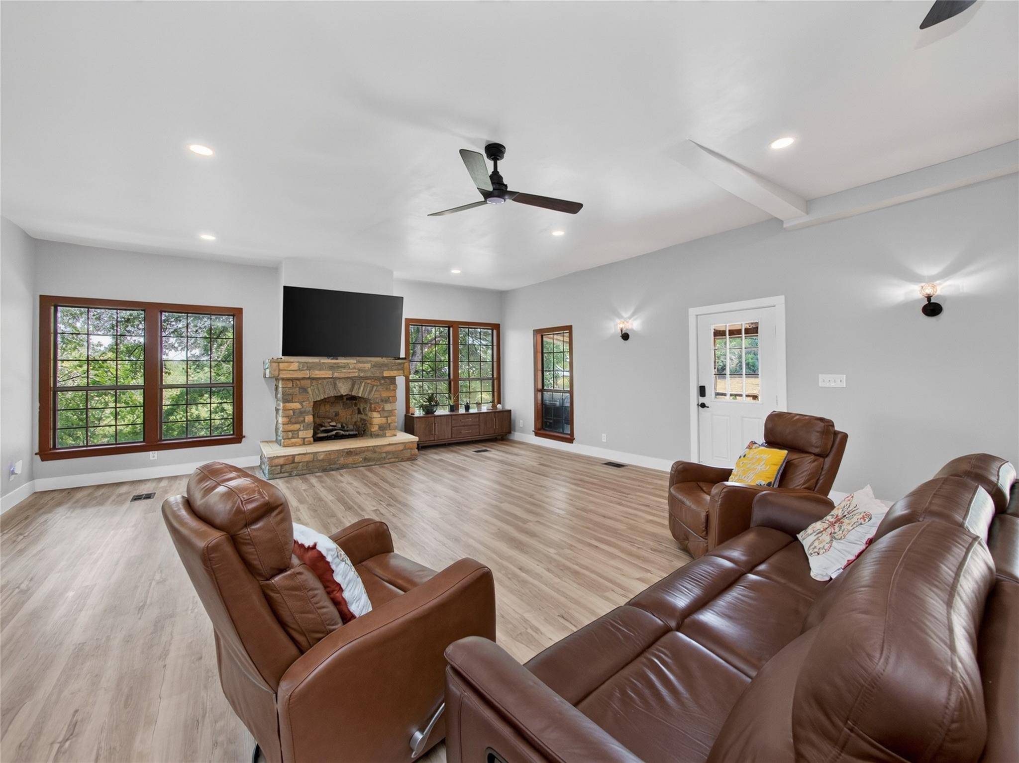 205 River RD, Liberty Hill, TX 78642