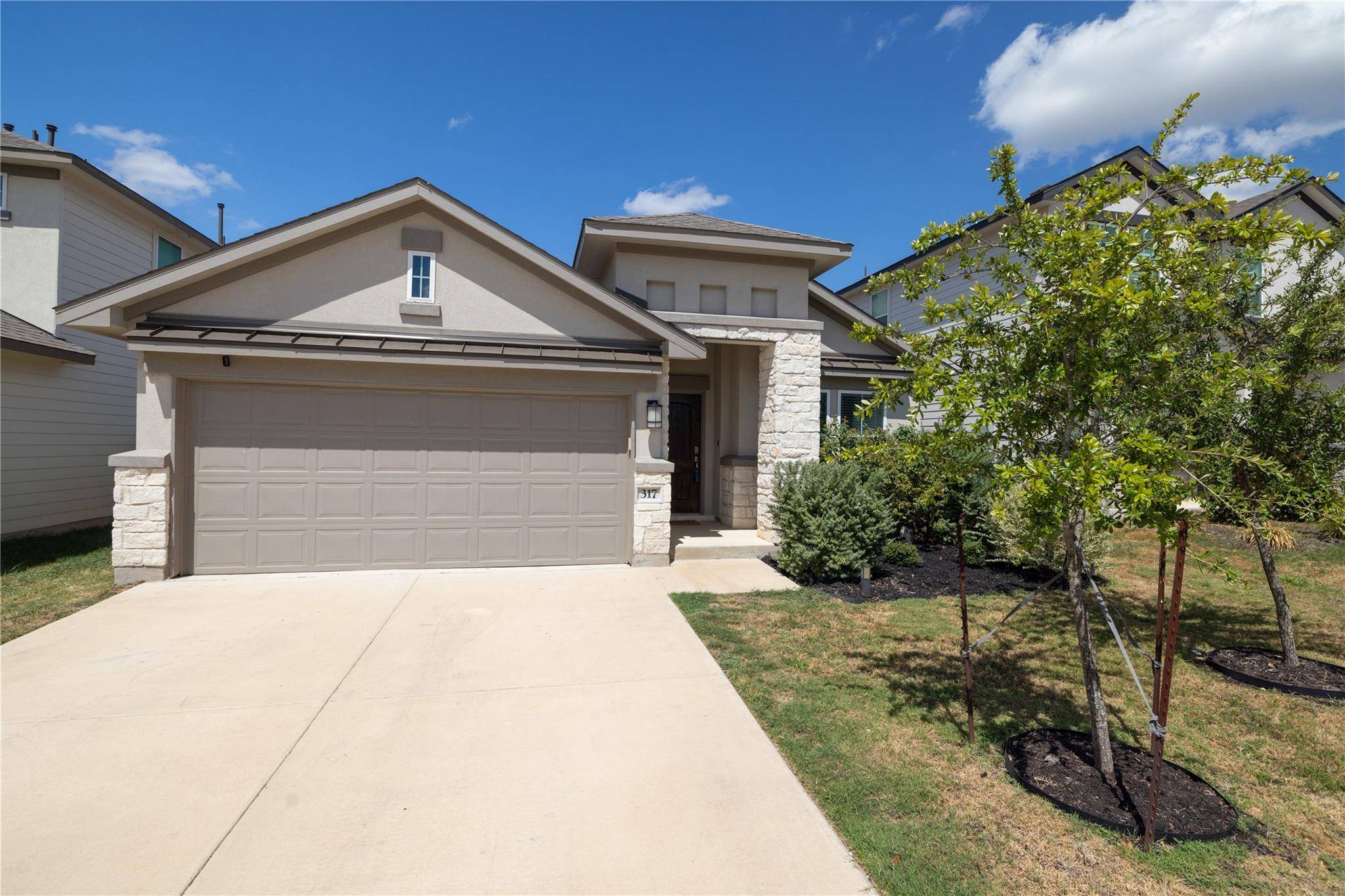 317 Windstar RD, Liberty Hill, TX 78642