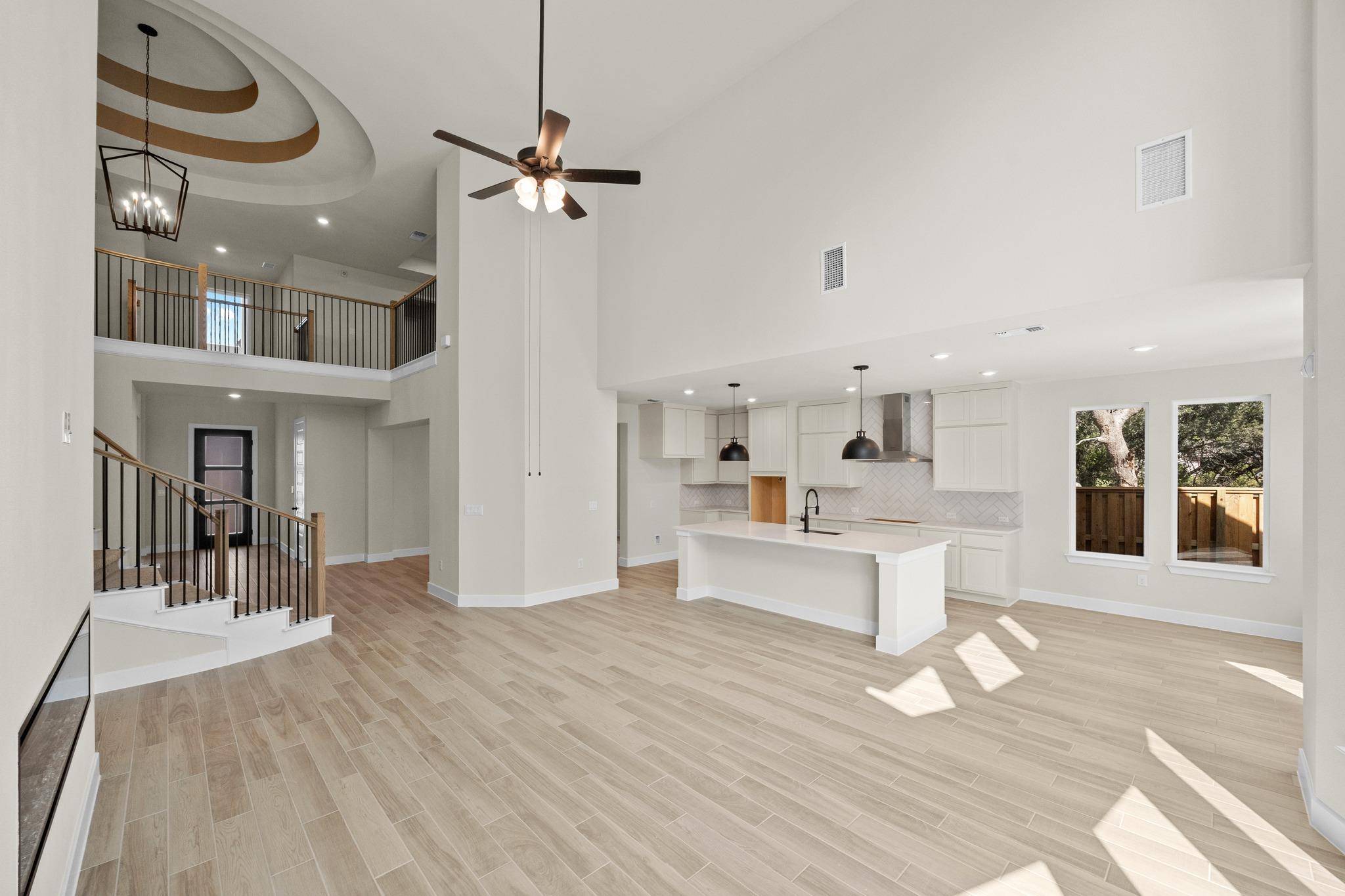 121 Packhorse LN, Georgetown, TX 78633