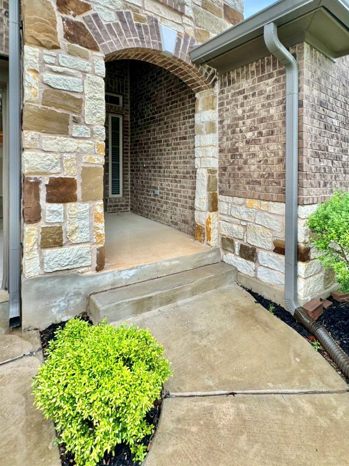 1212 Matt LN, Round Rock, TX 78665