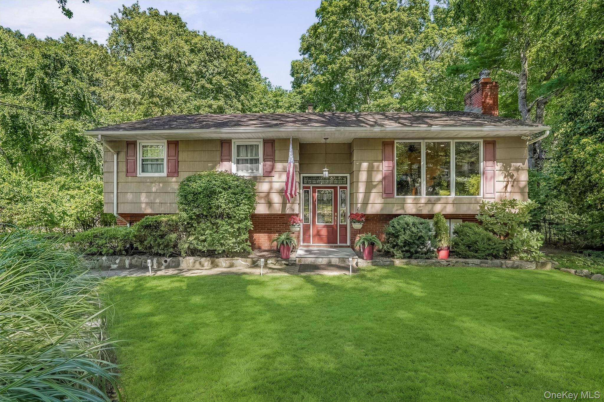 18 Fieldstone LN, Cortlandt Manor, NY 10567