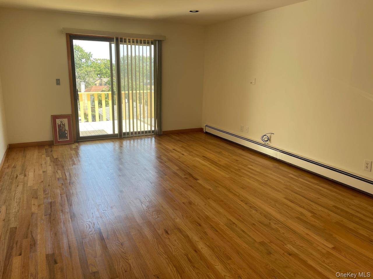 58 Marwood RD #Left side, Port Washington, NY 11050