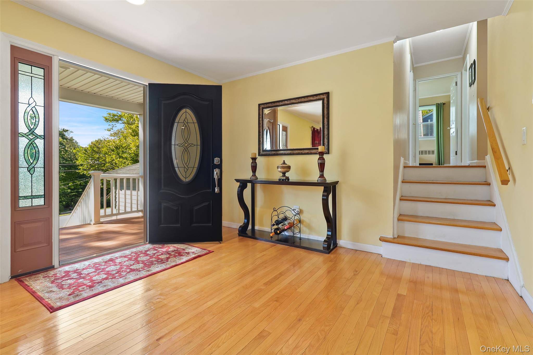 3832 Valleyview ST, Mohegan Lake, NY 10547
