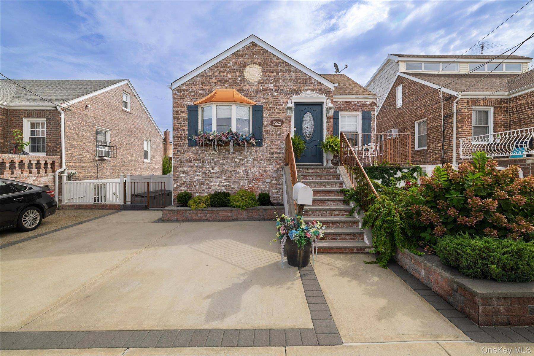156-21 96th ST, Howard Beach, NY 11414