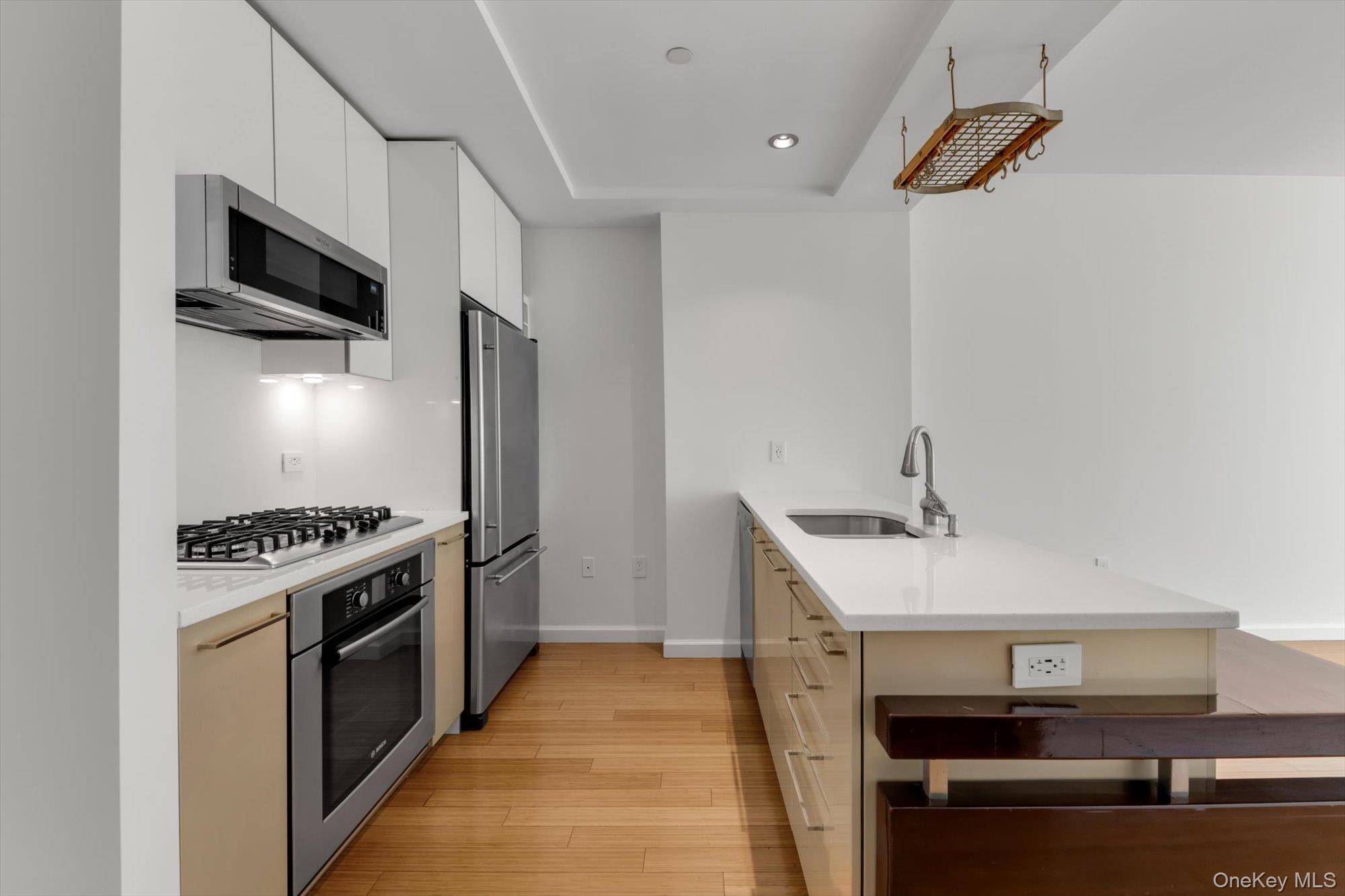 24-15 Queens Plaza N #6B, Long Island City, NY 11101