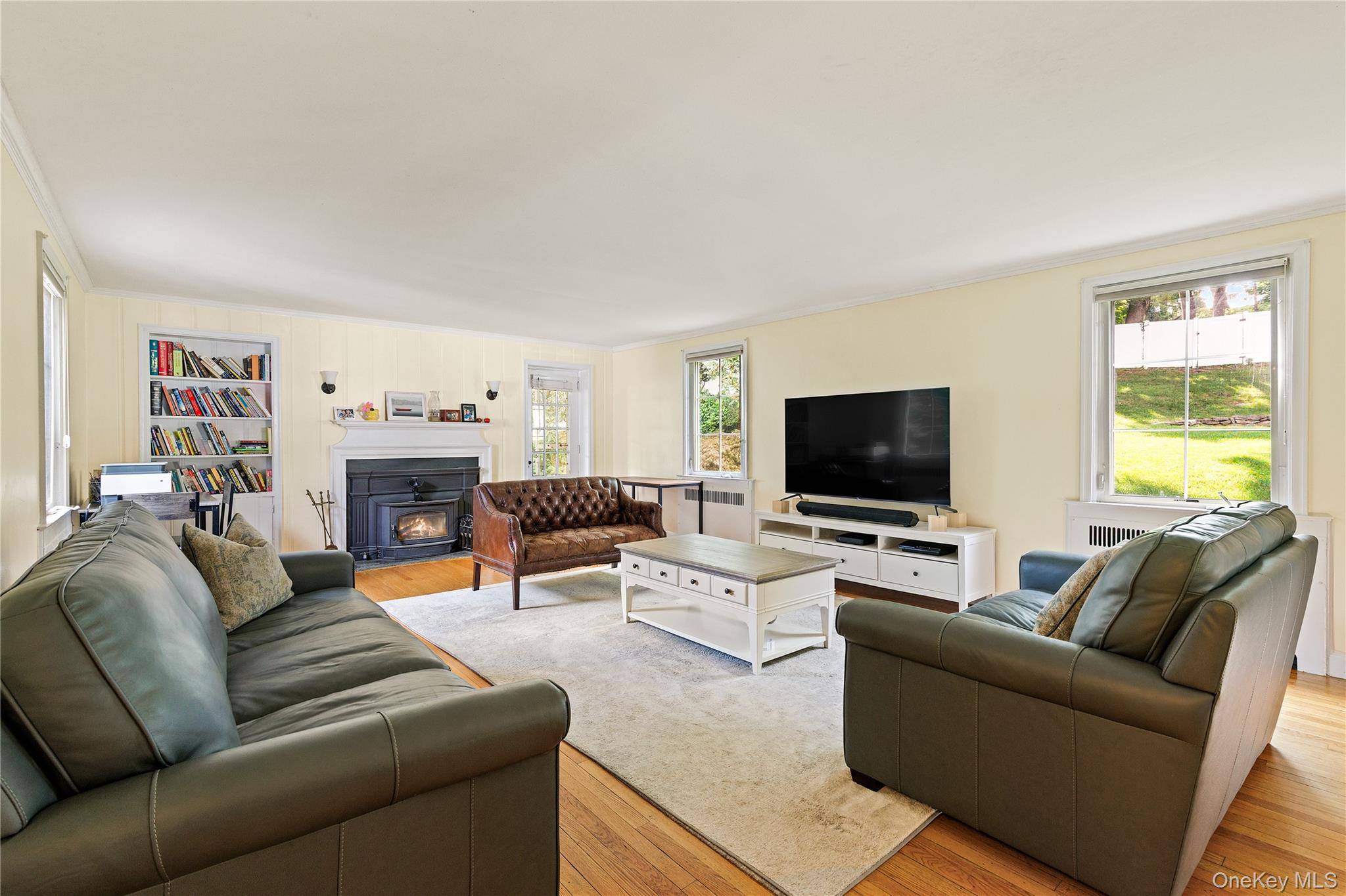 594 Fort Hill RD, Scarsdale, NY 10583