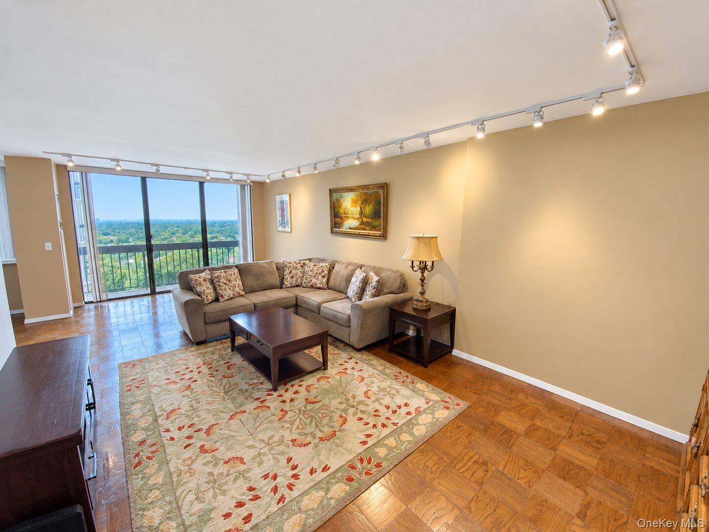 27010 Grand Central Pkwy #10S, Floral Park, NY 11005