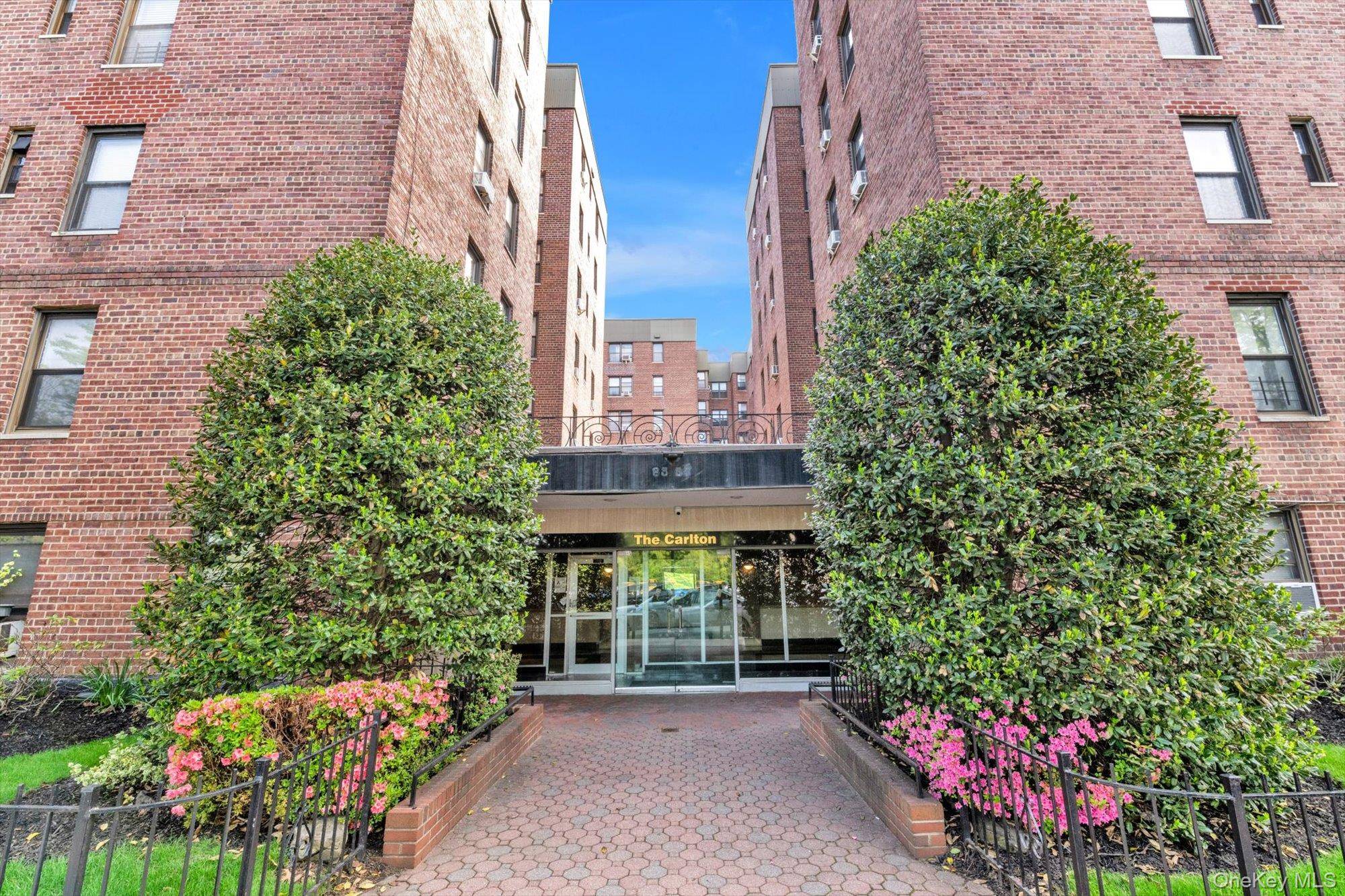 83-35 139 ST #5 S, Briarwood, NY 11435