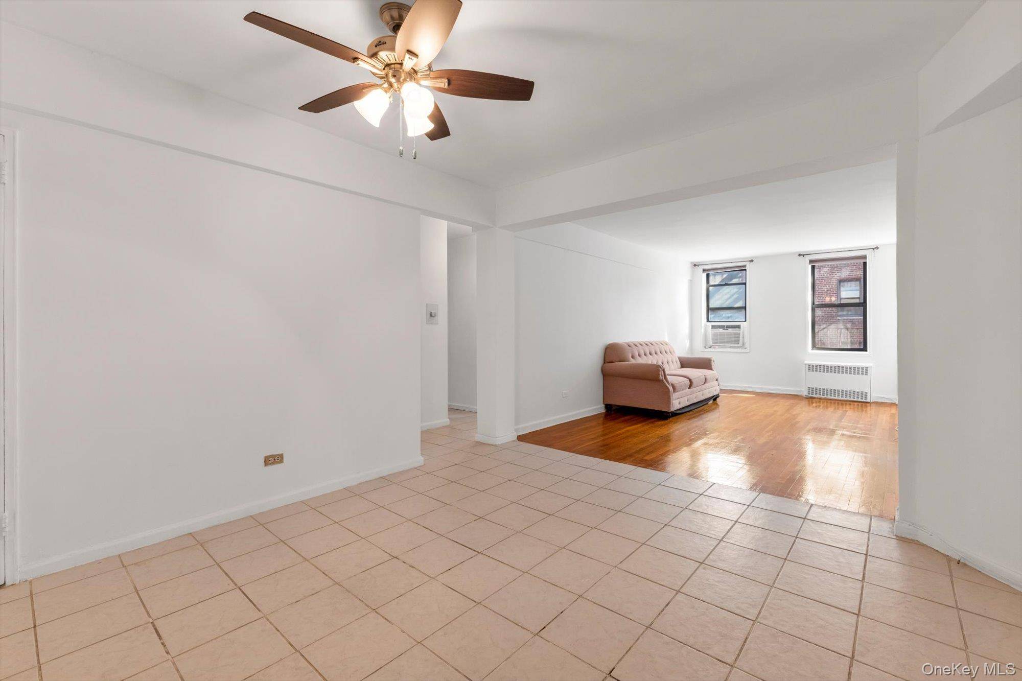 83-35 139 ST #5 S, Briarwood, NY 11435