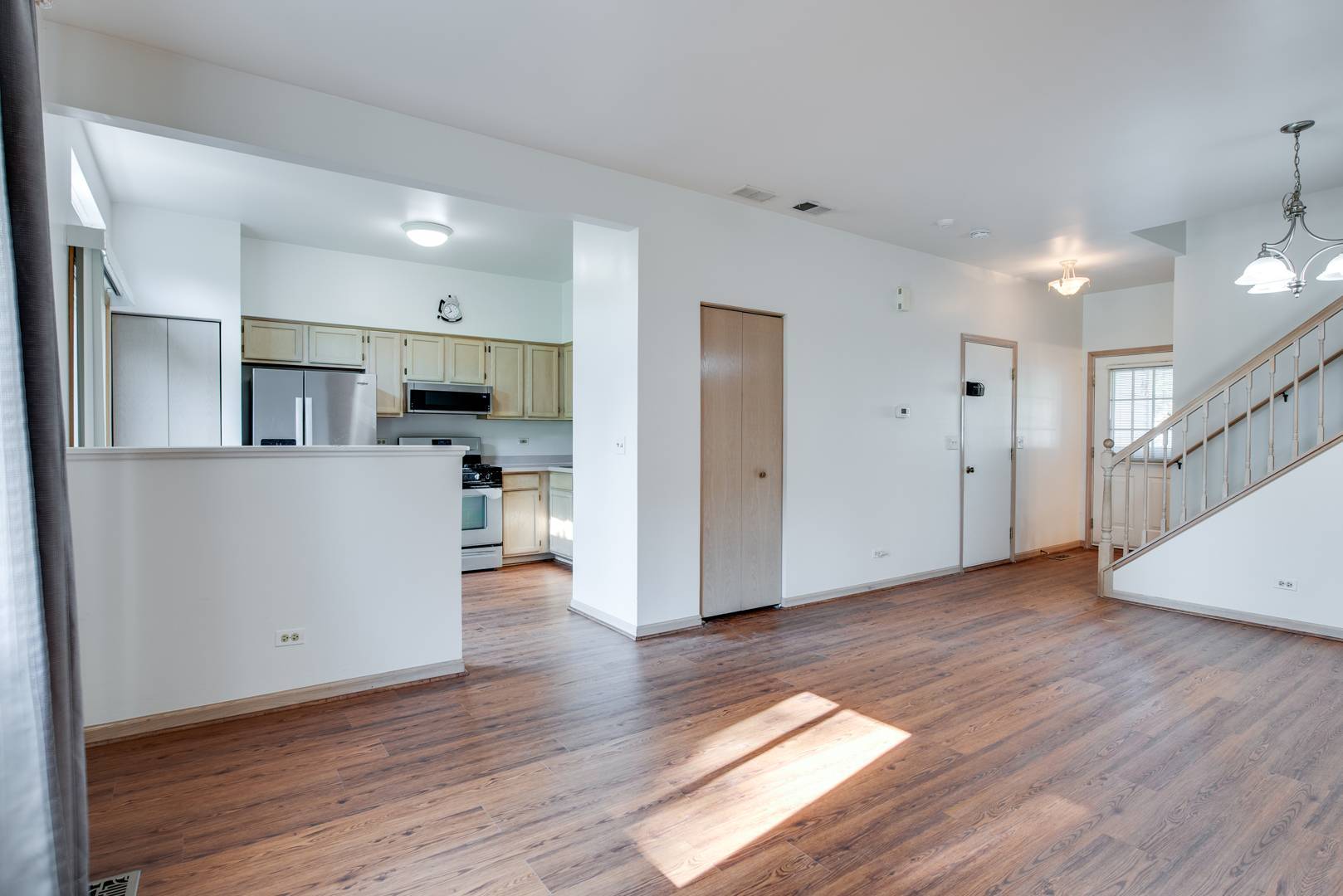 1216 Arapaho CT #1216, Naperville, IL 60540