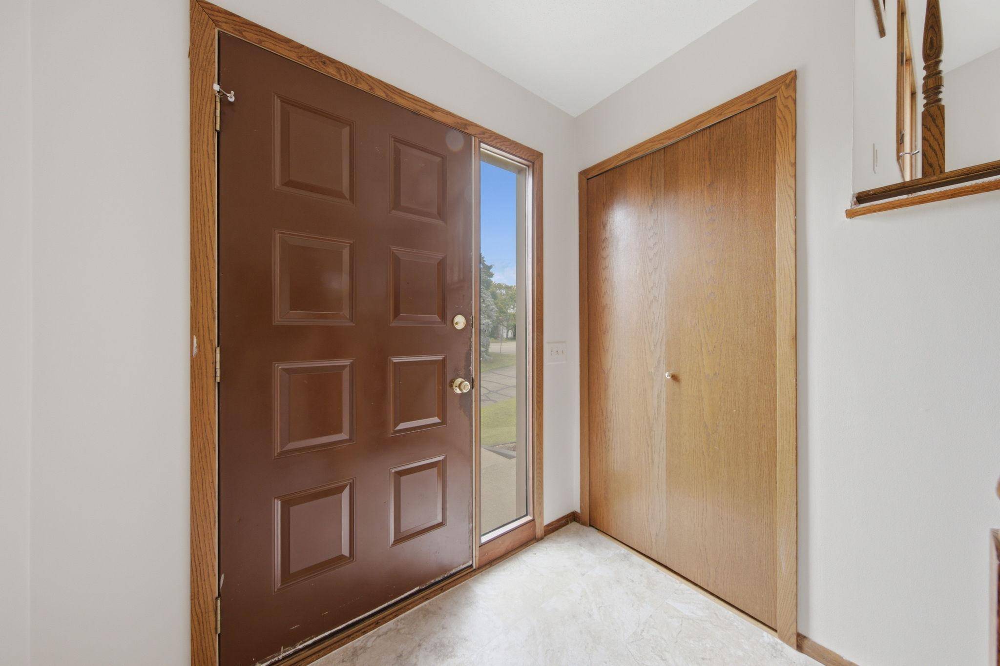 14700 Embry PATH, Apple Valley, MN 55124