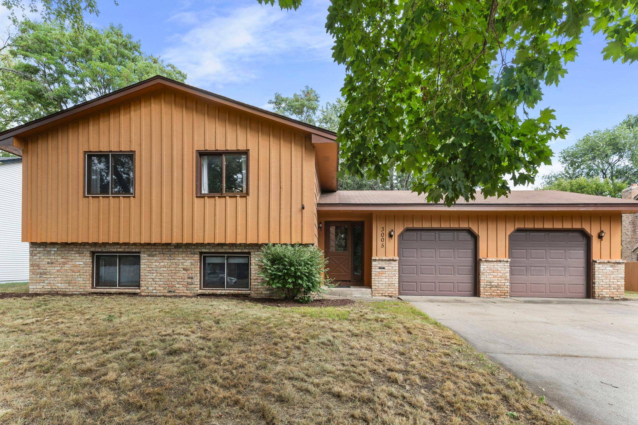 3005 114th LN NW, Coon Rapids, MN 55433