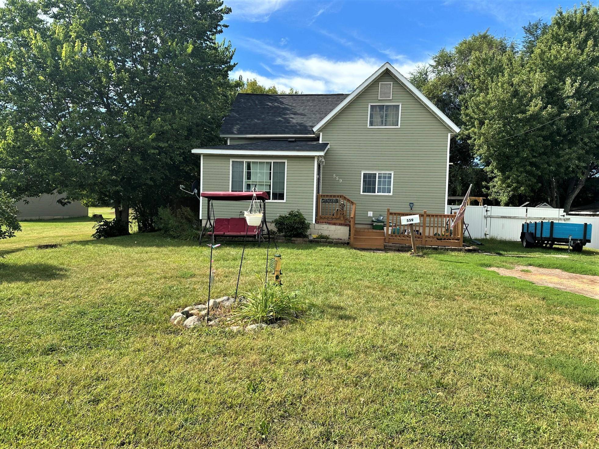 559 S 1st ST, Montevideo, MN 56265