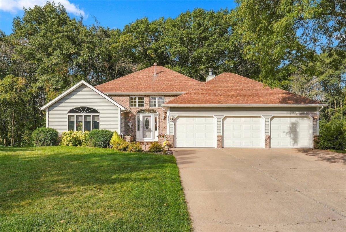 1579 Mary ST N, Maplewood, MN 55119