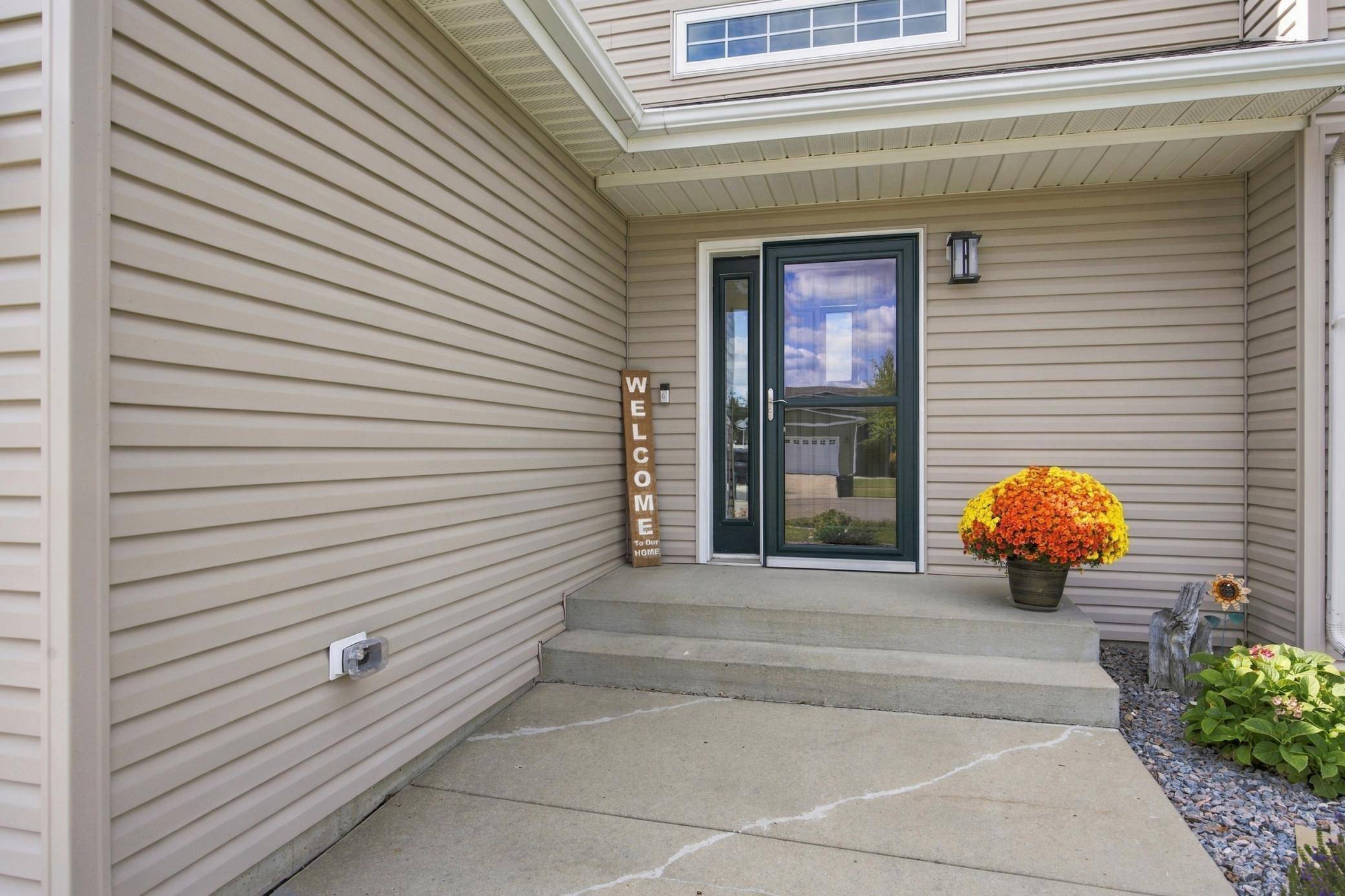 4422 10th ST W, West Fargo, ND 58078