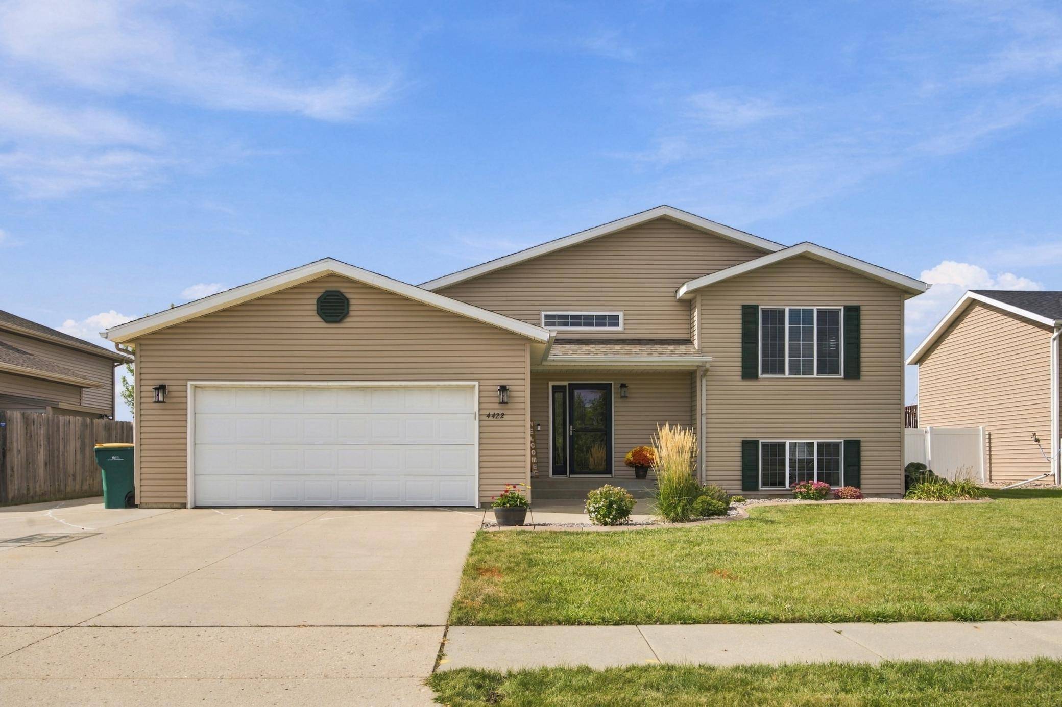 4422 10th ST W, West Fargo, ND 58078