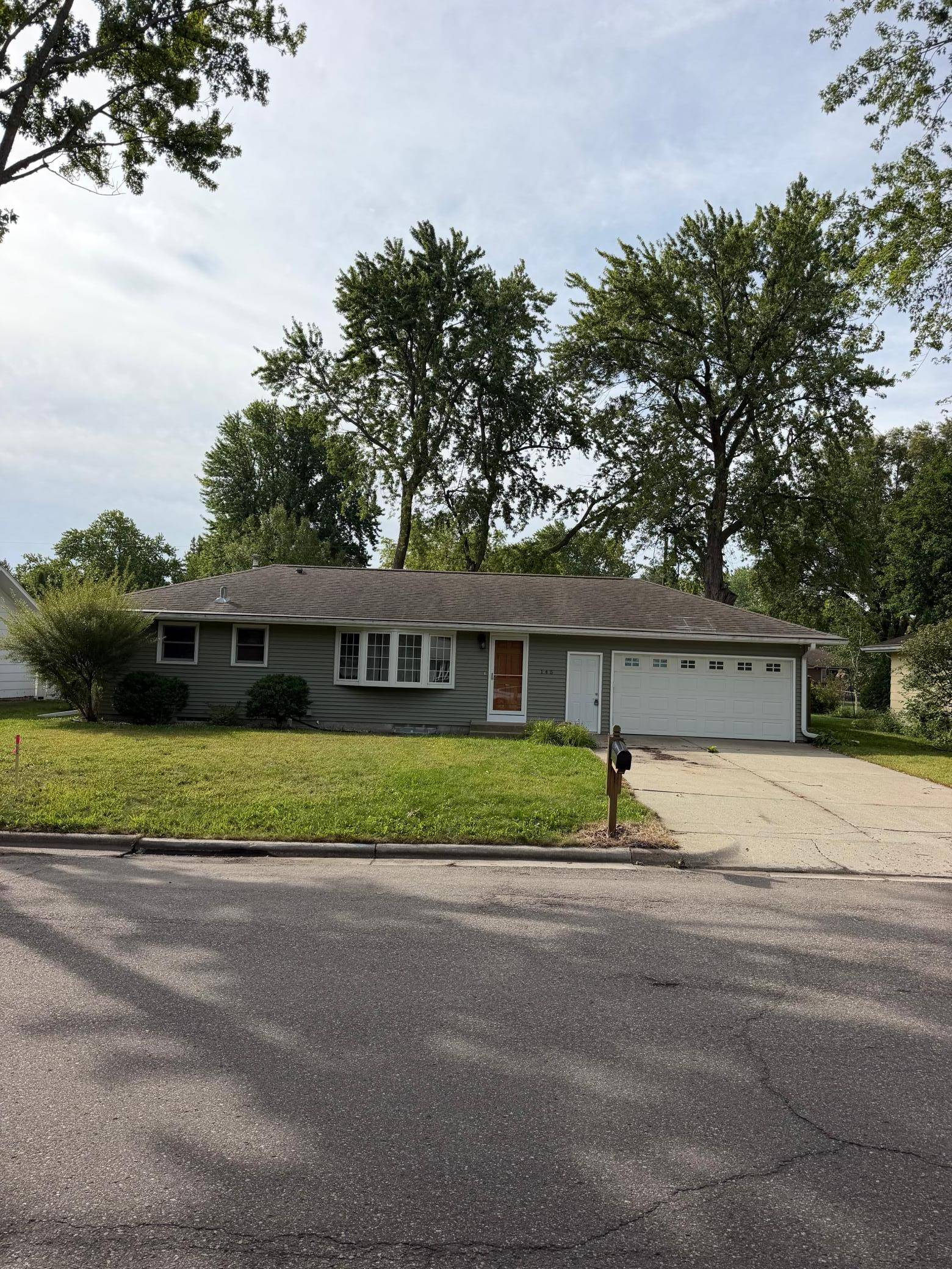 145 Rita RD, Mankato, MN 56001