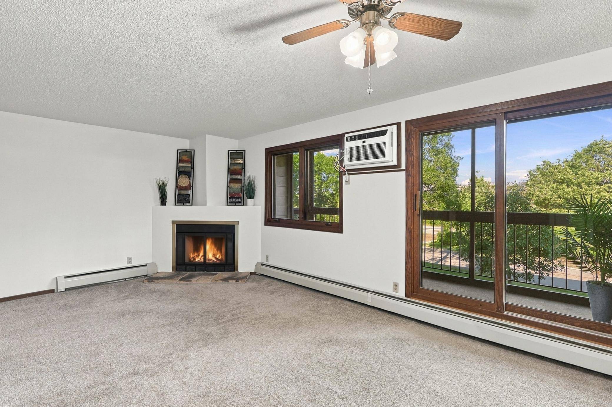 4350 Trenton LN N #116, Plymouth, MN 55442