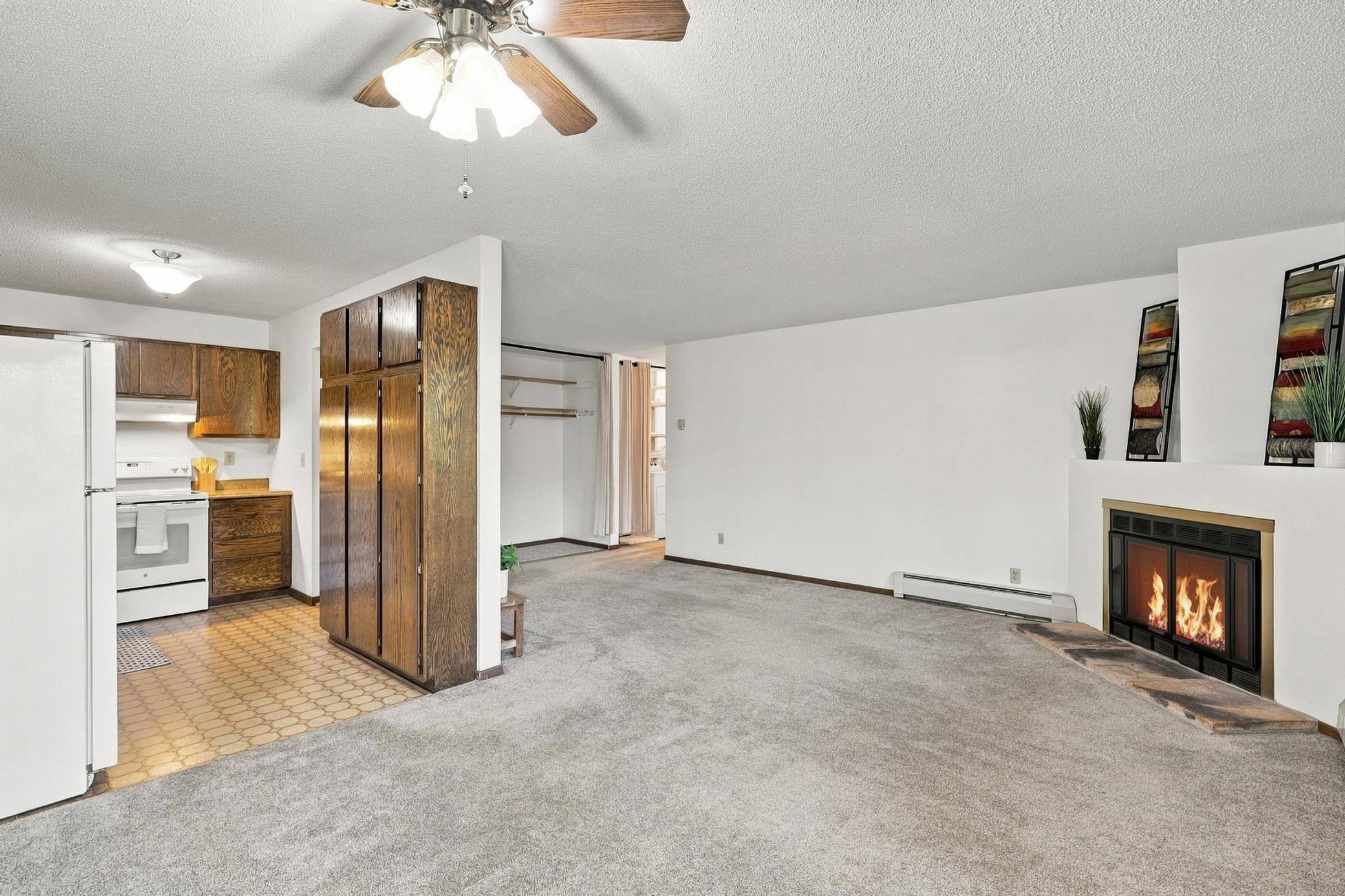 4350 Trenton LN N #116, Plymouth, MN 55442