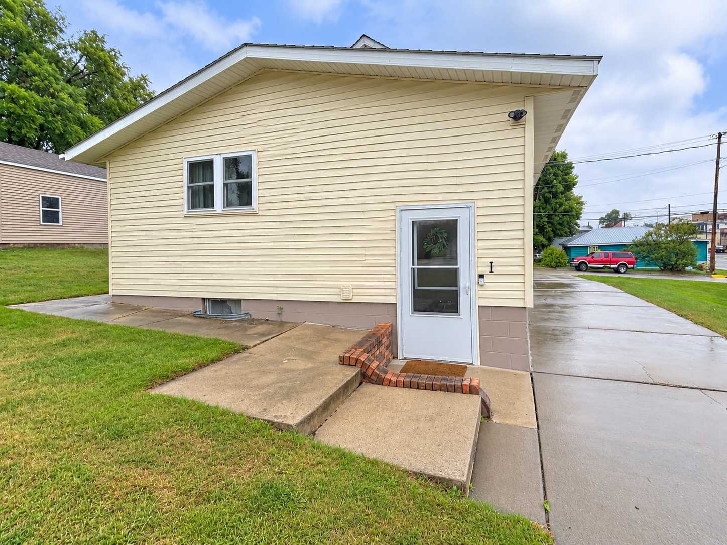 610 Gillis AVE N, Browerville, MN 56438