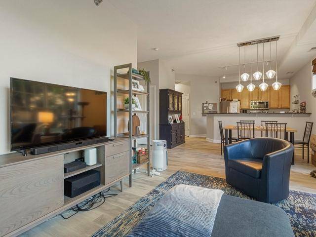 851 River Mews CT #105, Minneapolis, MN 55414