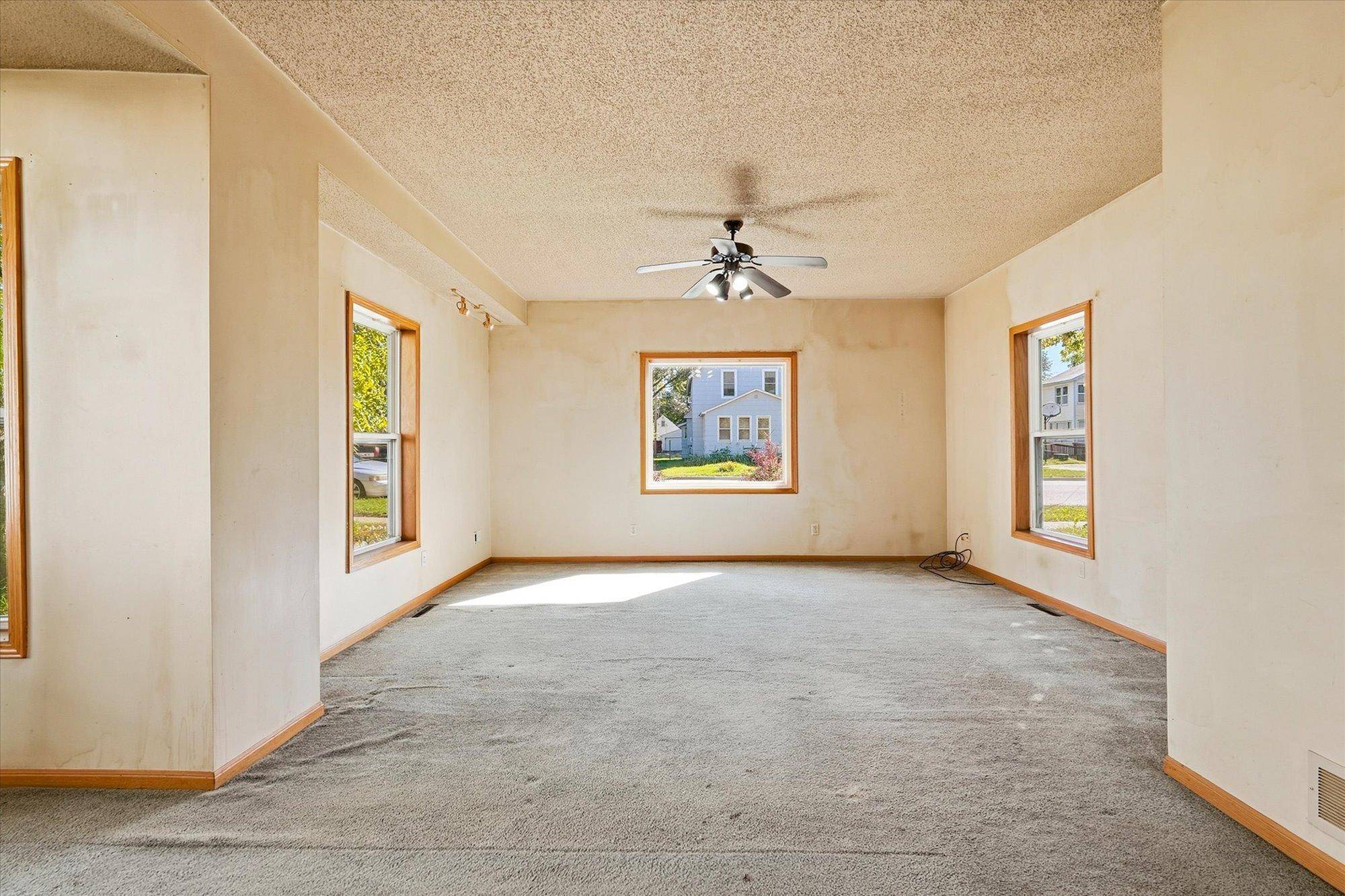 445 W 3rd ST, Rush City, MN 55069