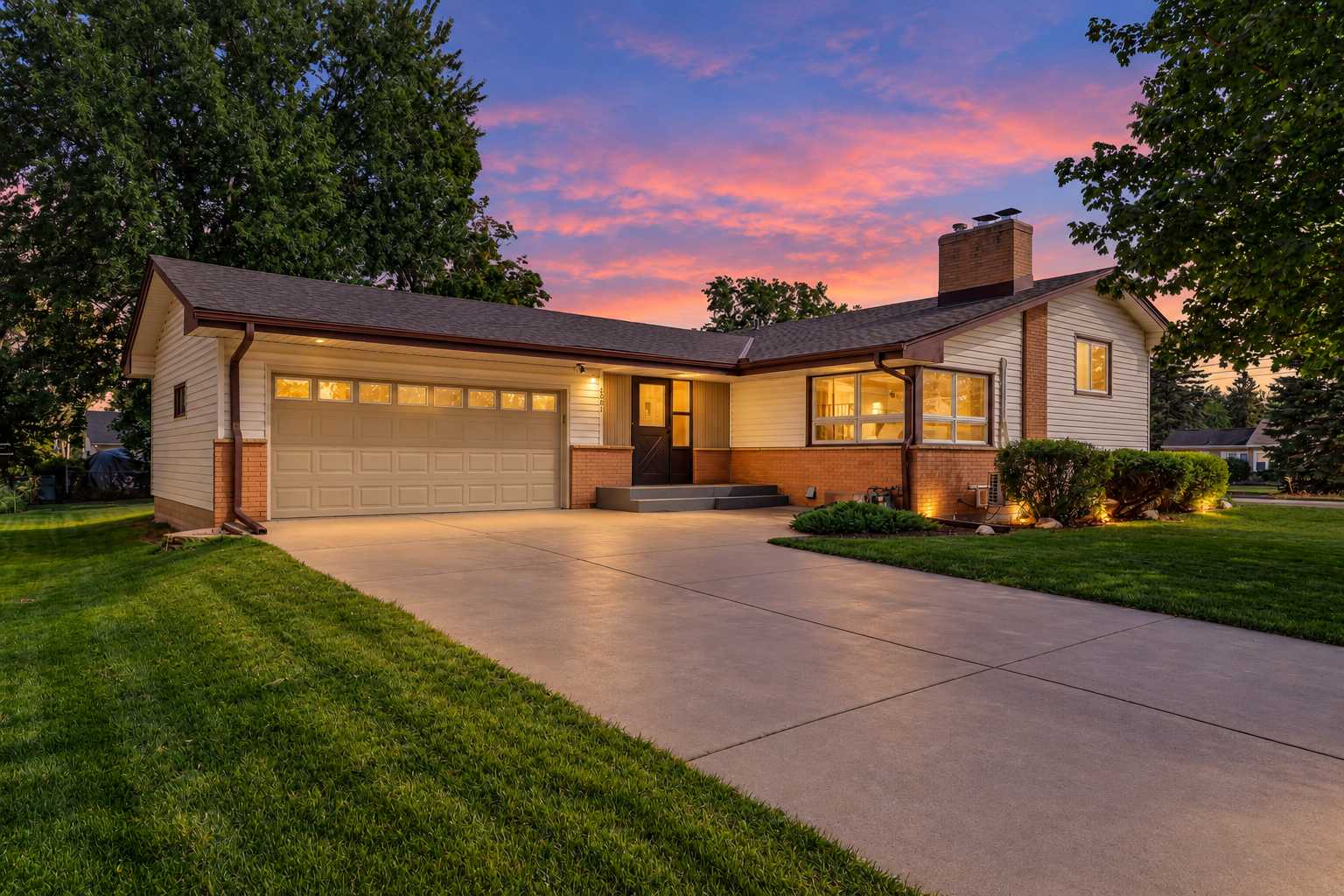 6501 Pierce ST NE, Fridley, MN 55432