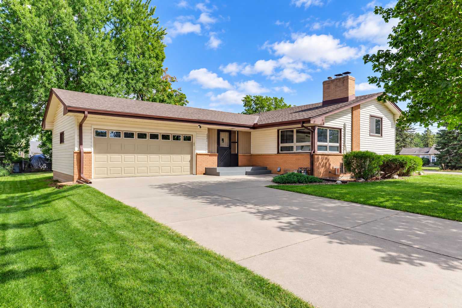 6501 Pierce ST NE, Fridley, MN 55432