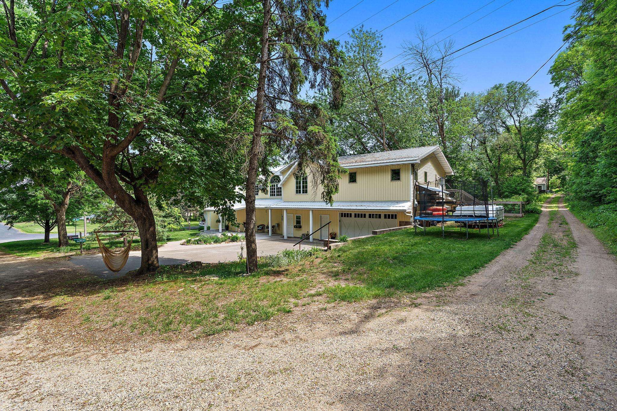 206 5th ST S, Bayport, MN 55003