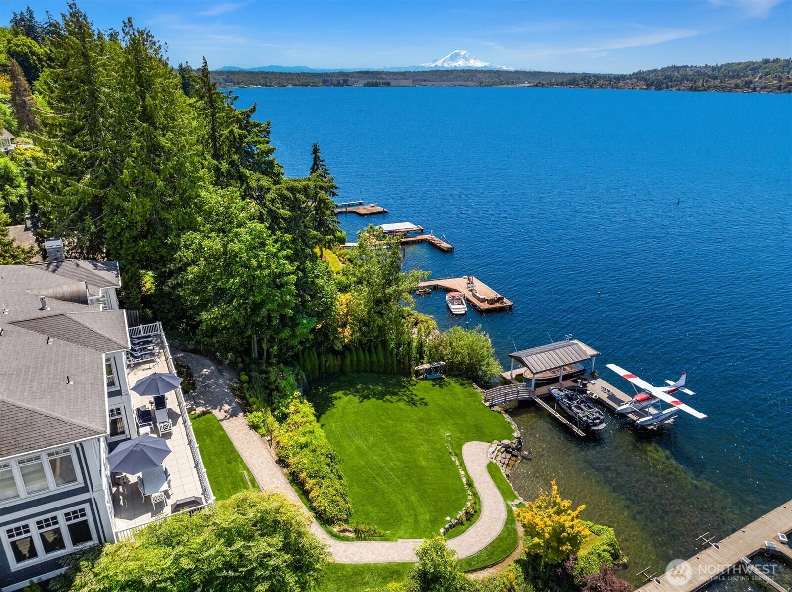 8233 W Mercer WAY, Mercer Island, WA 98040