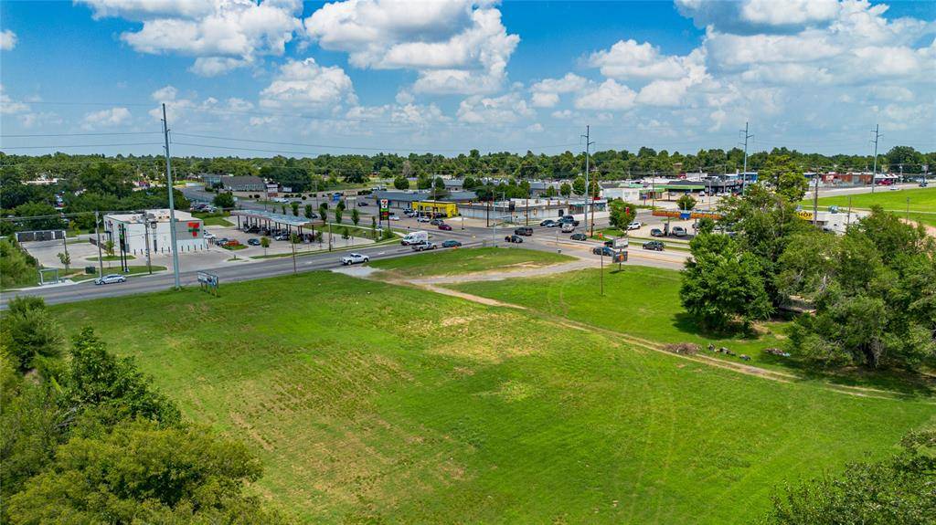1001 N Macarthur BLVD, Oklahoma City, OK 73127